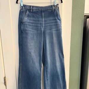 Wide leg blue jeans